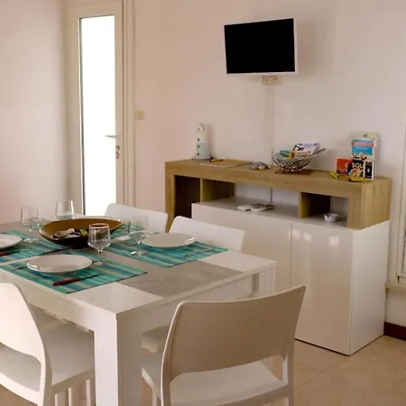 Isolda: Moderno Trilocale Apartamento